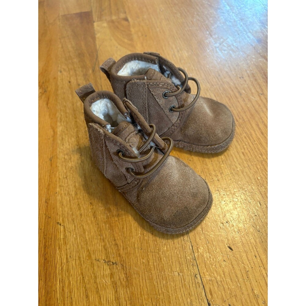 Ugg Neumel Baby Boots in Chestnut Size 2/3